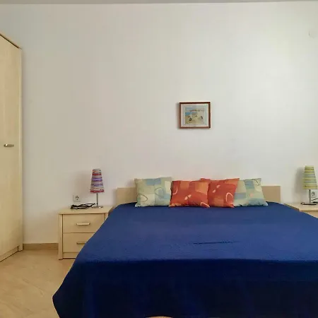 Апартамент Sun Village Beach *